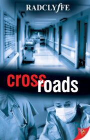 Обложка книги Crossroads Radclyffe - Crossroads